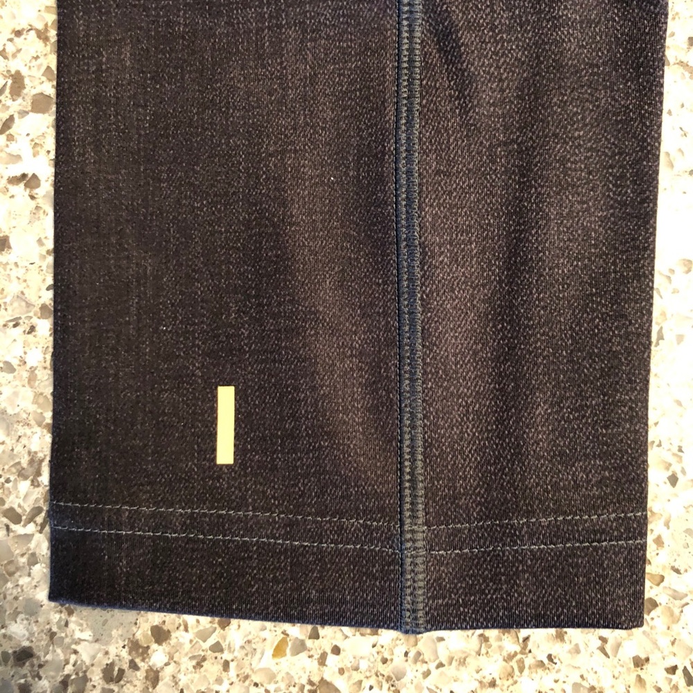 Lucy Gray and Black Slim Fit Leggings - Picture 6 of 7